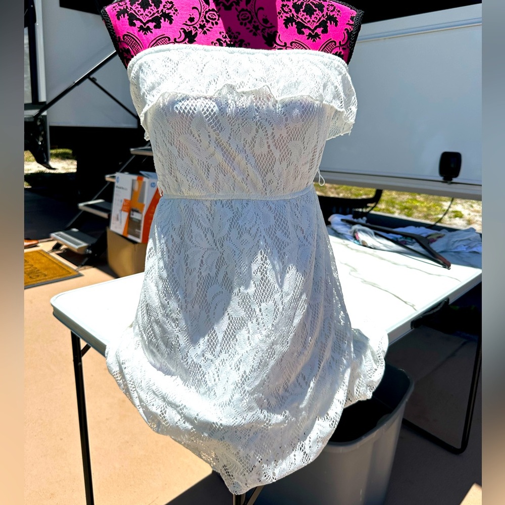 White Lace Dress, Cowgirl Dress high to low. Size S/M coastal cowgirl dress